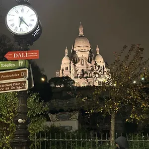Au Coeur Montmartre Parigi
